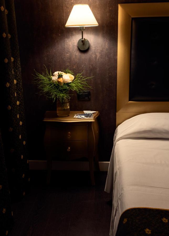 Hotel - Motel Flower Gropello Cairoli Ngoại thất bức ảnh